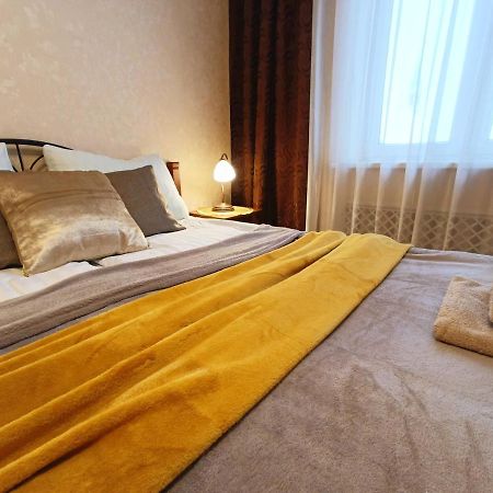 Old Town Retreat With Stunning Views 2 Bedroom Apartment Nearby The Church Of Saint Peter Рига Экстерьер фото
