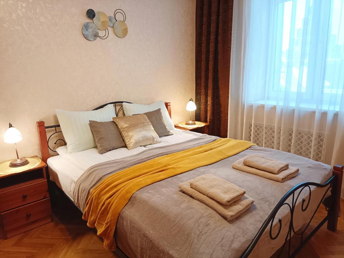 Old Town Retreat With Stunning Views 2 Bedroom Apartment Nearby The Church Of Saint Peter Рига Экстерьер фото